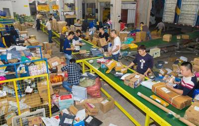 环保新风尚 年底前广东全省禁用传统胶带，推行免胶带纸箱